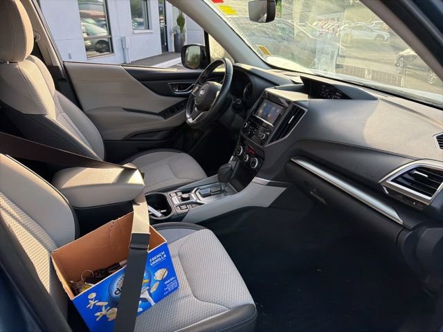 Used 2023 Subaru Forester Premium AWD/4WD image 9