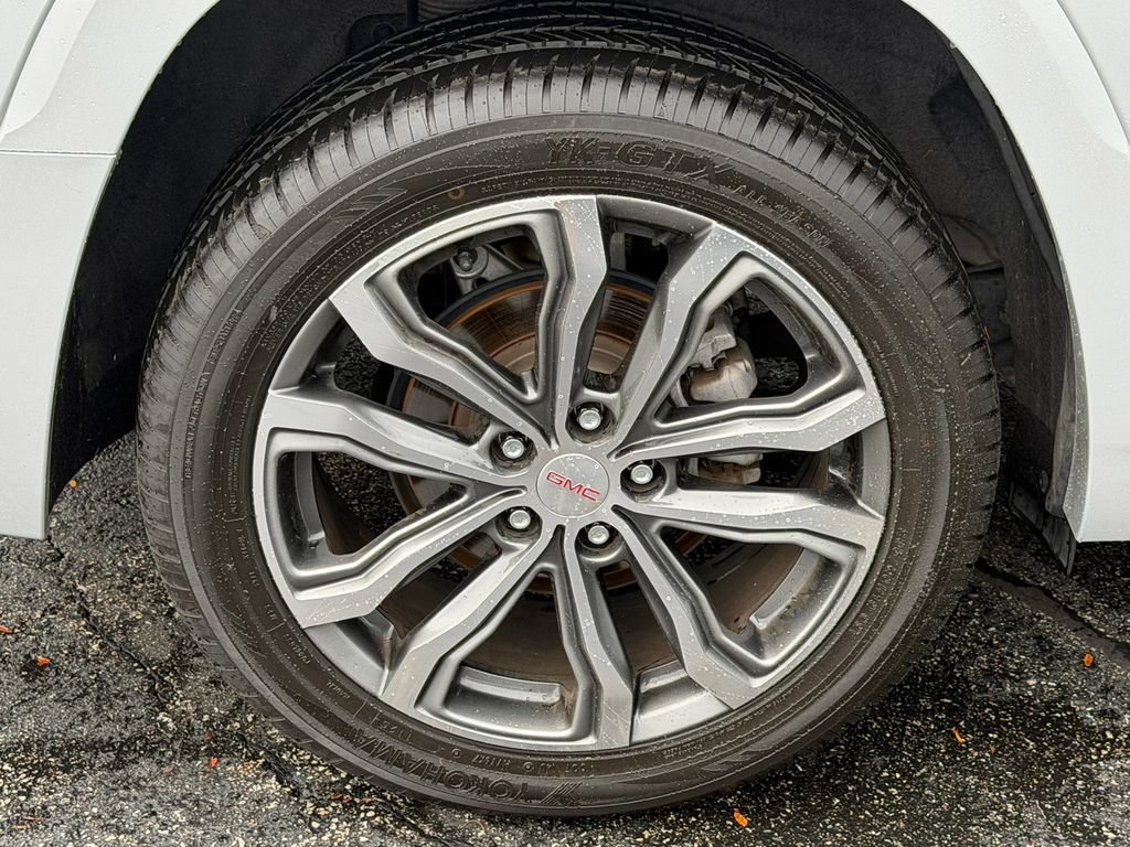Certified 2019 GMC Terrain Denali w/ Advanced Safety Package AWD/4WD image 13