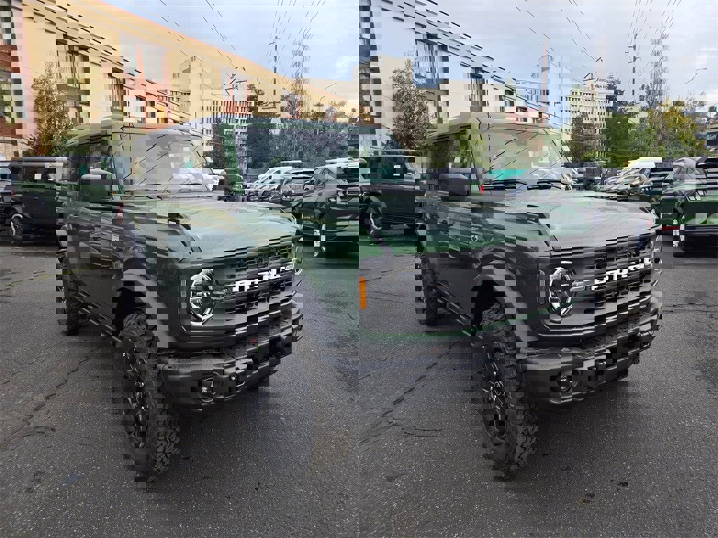 New 2025 Ford Bronco Big Bend w/ Black Diamond Package image 3