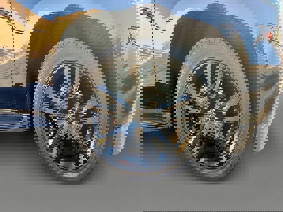 Used 2018 Chevrolet Tahoe Premier w/ RST Edition image 23