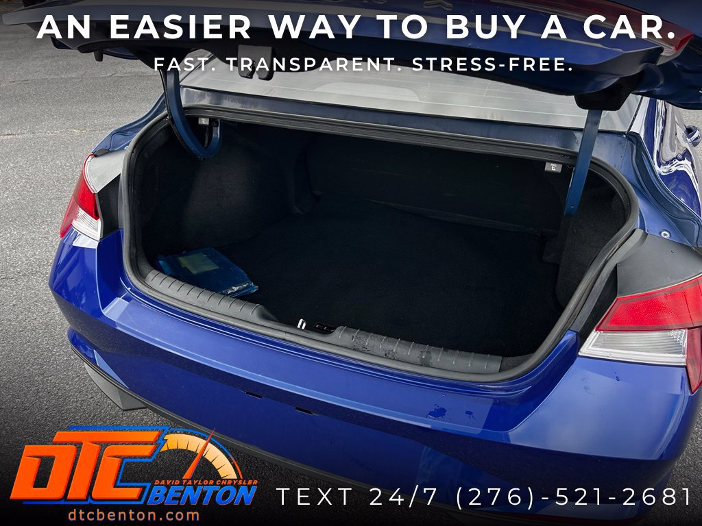 Used 2023 Hyundai Elantra SEL FWD image 26