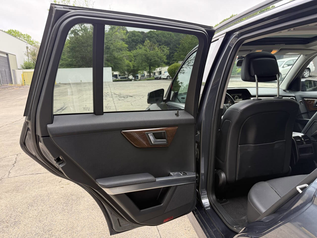 Used 2015 Mercedes-Benz GLK 350 4MATIC image 34