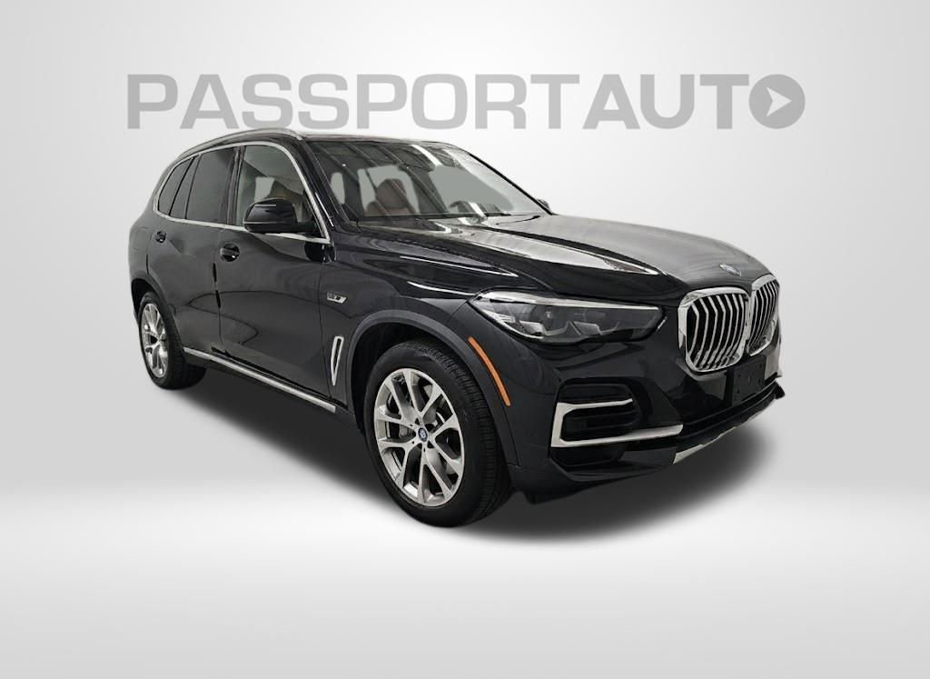 Used 2023 BMW X5 xDrive45e w/ Climate Comfort Package image 2