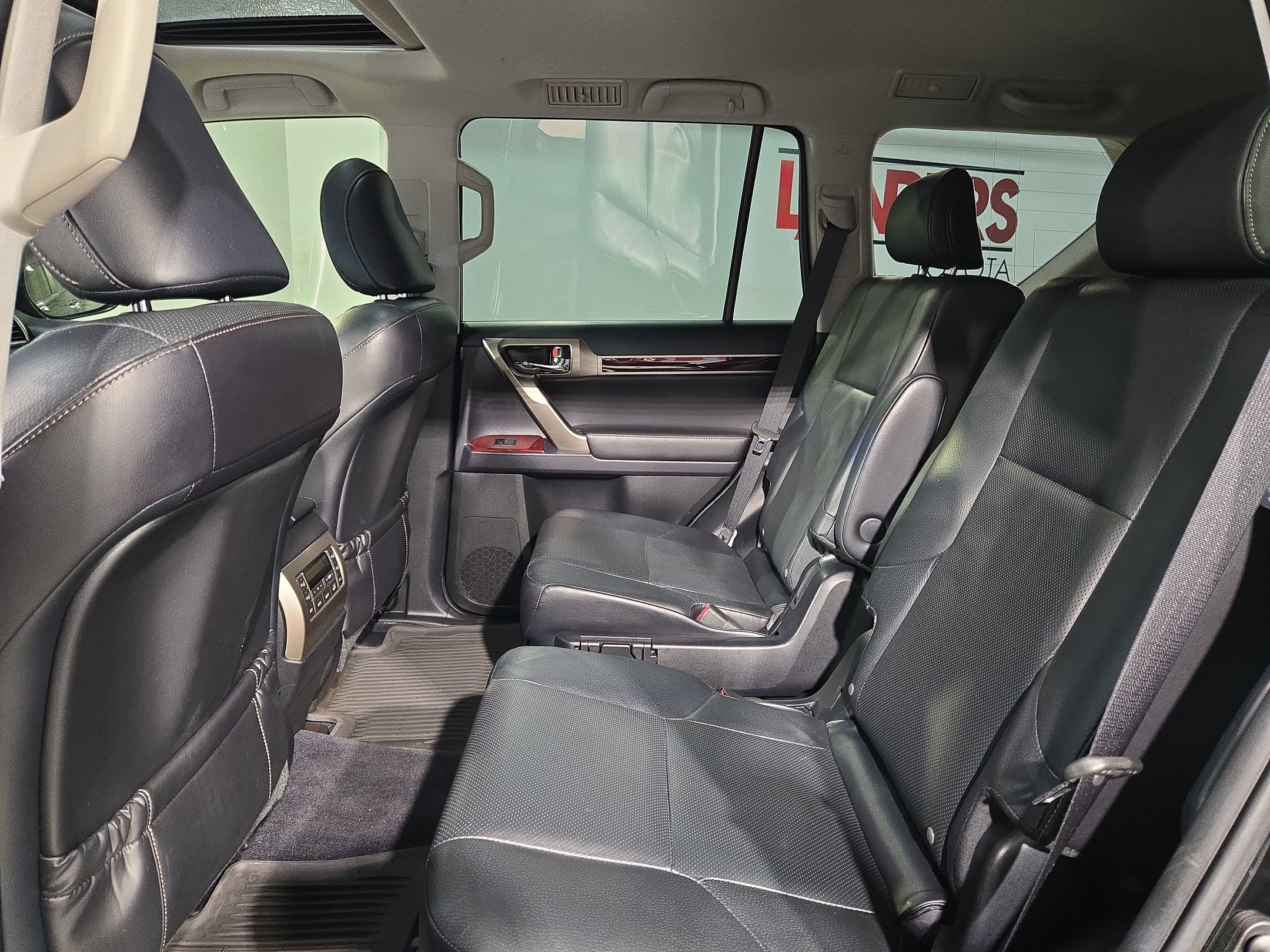 Used 2017 Lexus GX 460 Premium AWD/4WD image 37