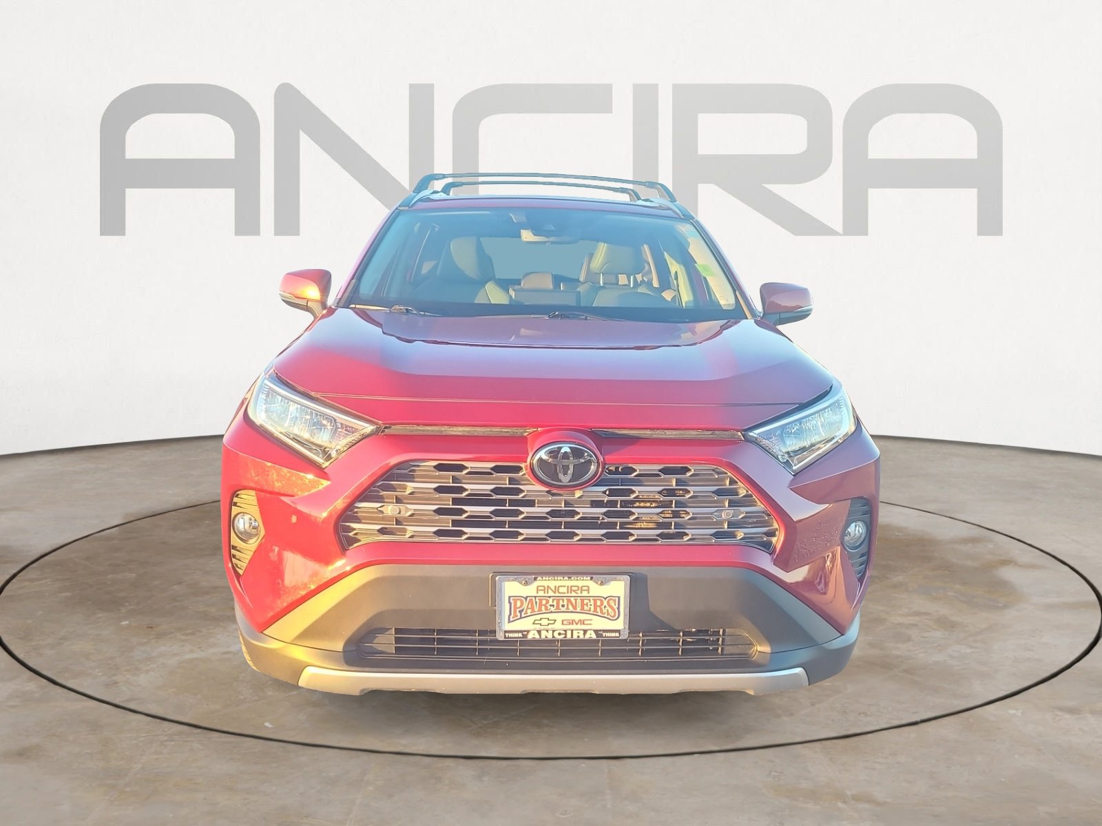 Used 2020 Toyota RAV4 Limited image 4