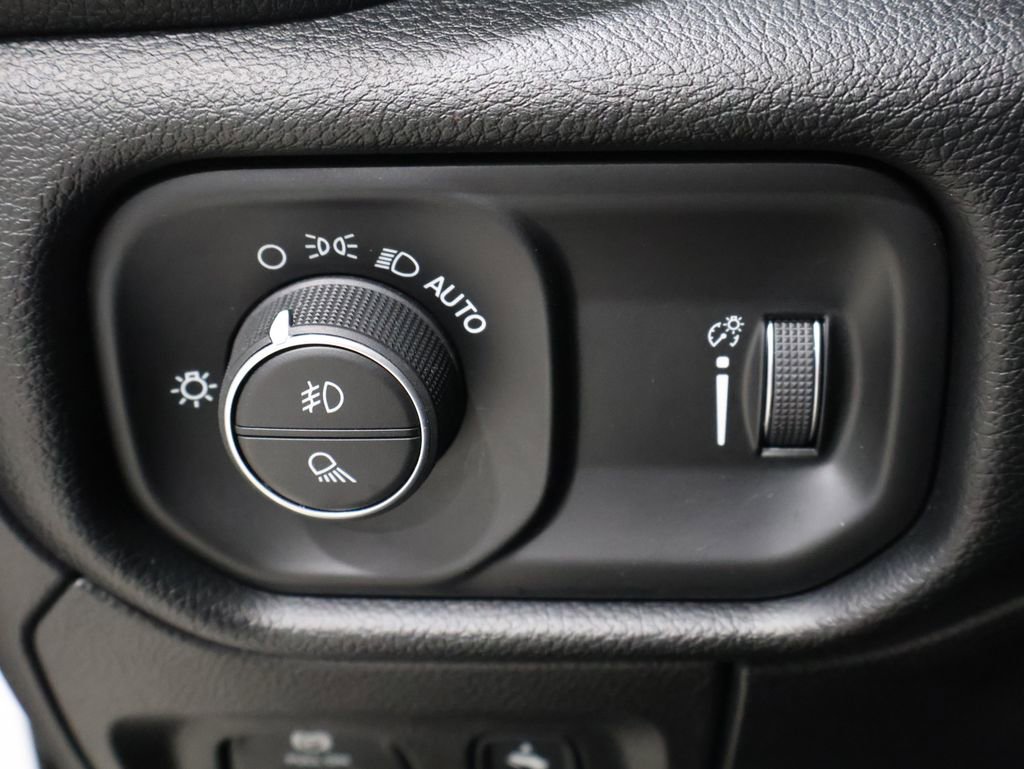 Used 2020 RAM 1500 Sport w/ Alpine Leather & Sound Group image 34