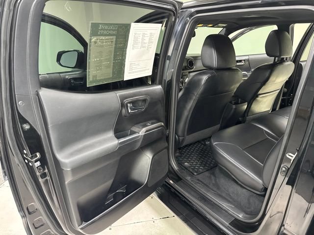 Used 2019 Toyota Tacoma TRD Sport AWD/4WD image 21
