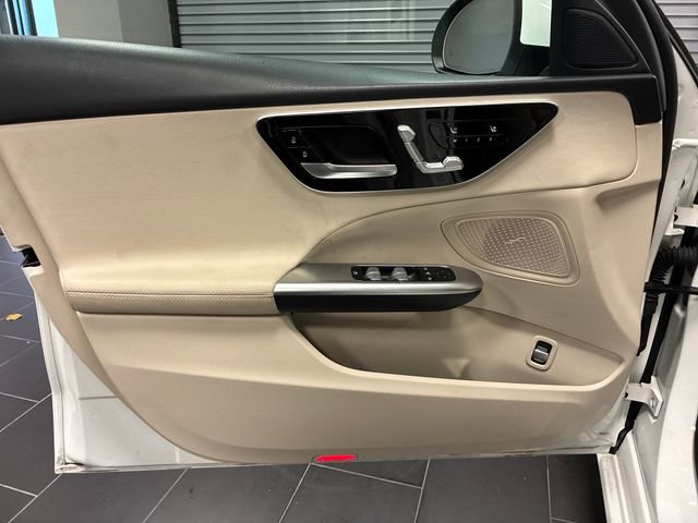 Used 2024 Mercedes-Benz C 300 Sedan image 10
