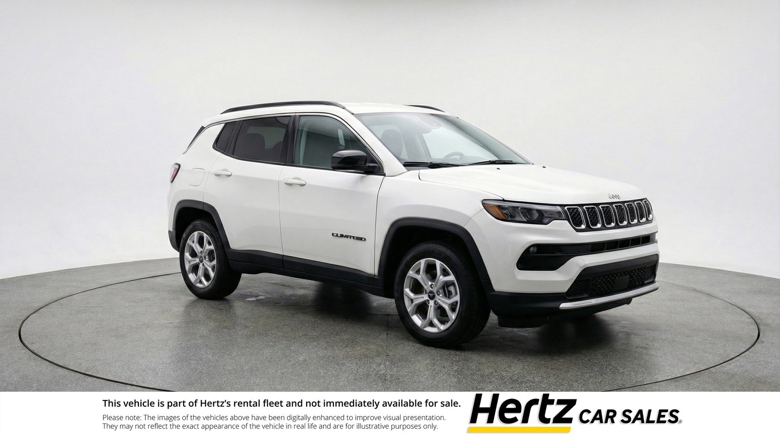 Used 2025 Jeep Compass Latitude image 1