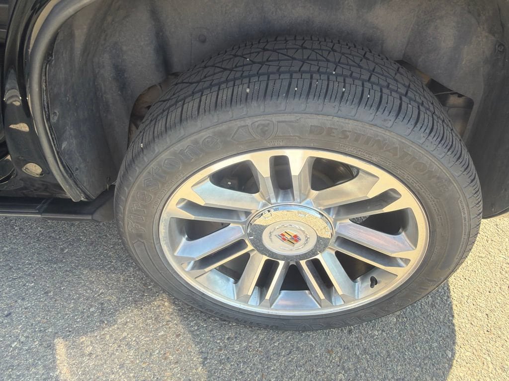 Certified 2014 Cadillac Escalade Premium AWD/4WD image 29
