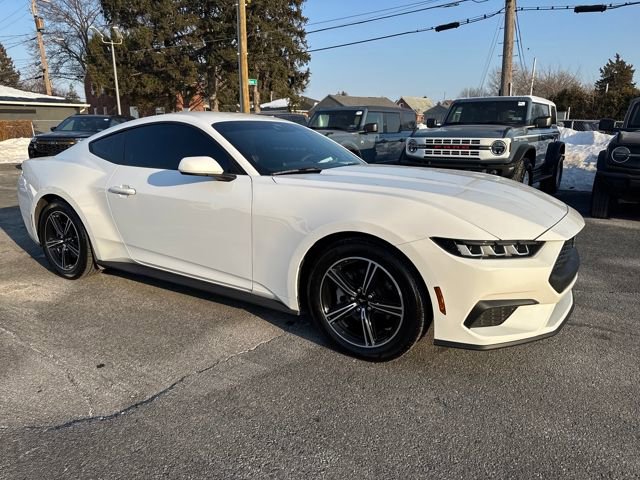 Used 2024 Ford Mustang Coupe image 7