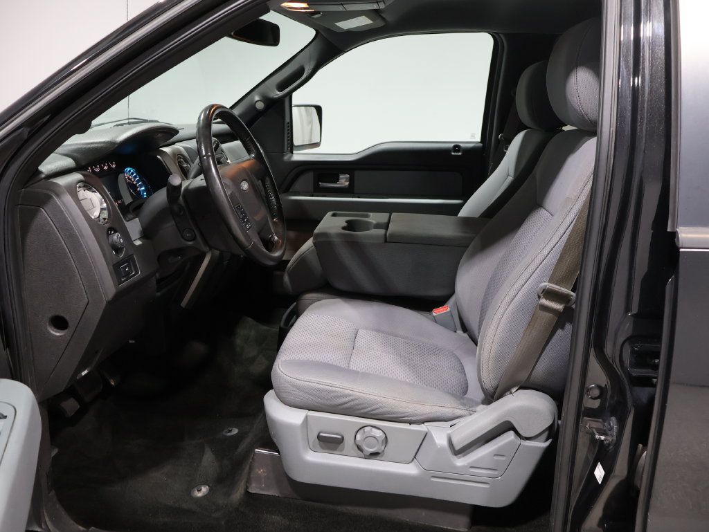 Used 2014 Ford F150 XLT w/ Equipment Group 302A Luxury AWD/4WD image 11