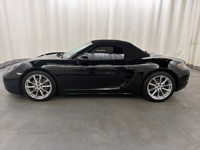 Used 2019 Porsche 718 Boxster RWD image 3