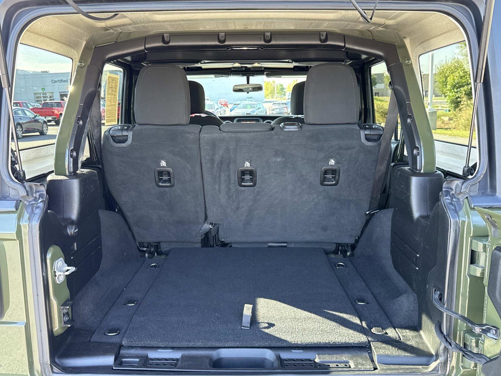 Used 2021 Jeep Wrangler Unlimited Sport image 20