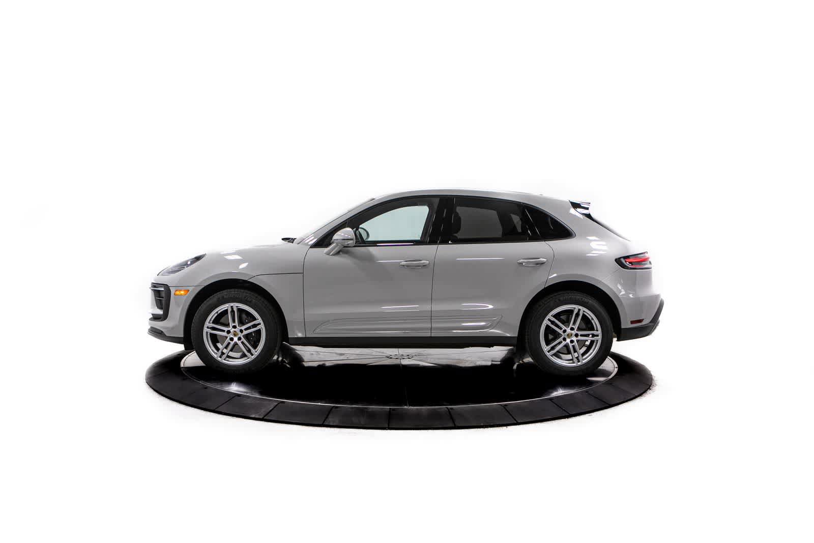 Certified 2026 Porsche Macan AWD/4WD video 2