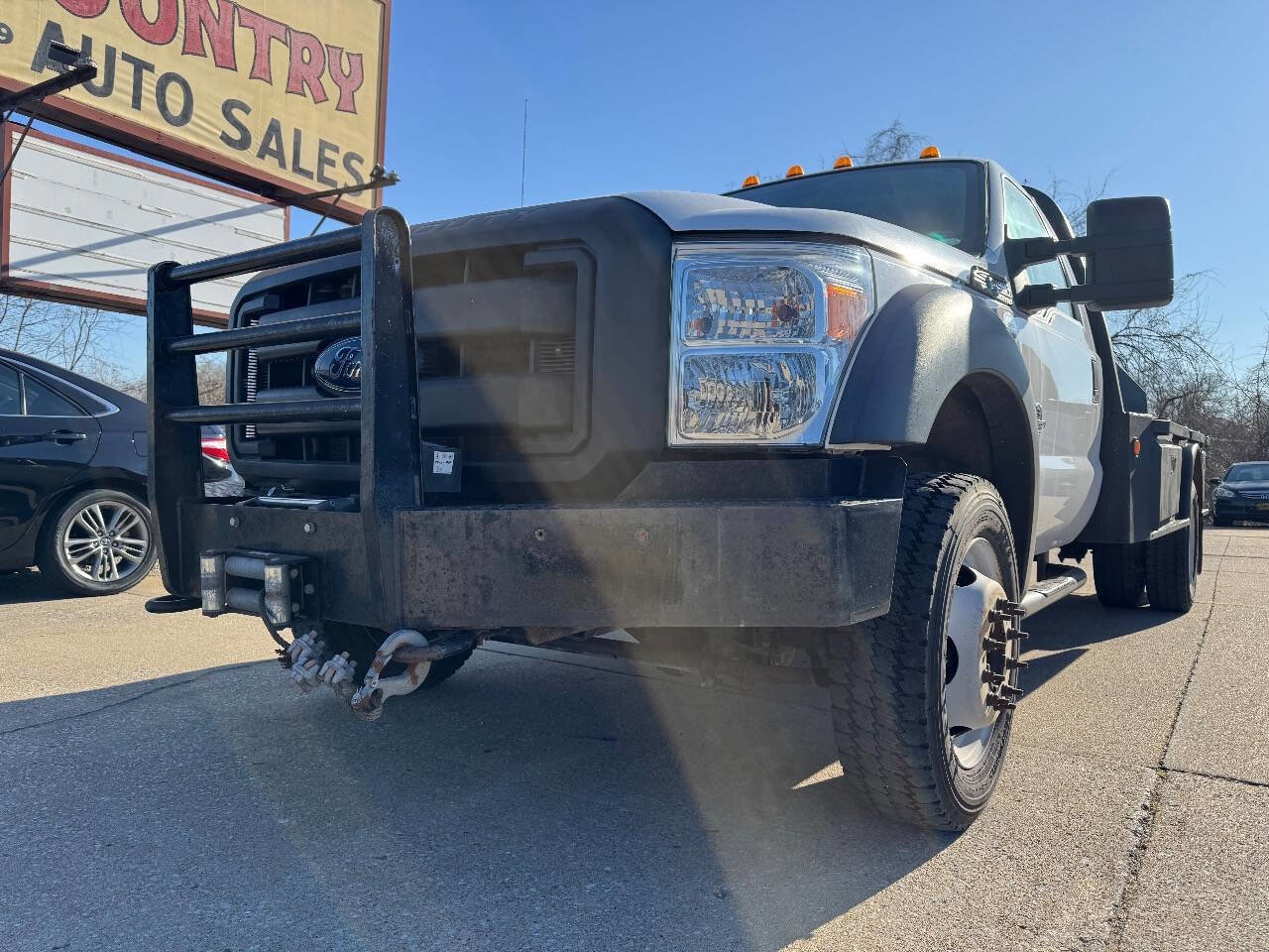 Used 2015 Ford F550 4X4 2dr Regular Cab 140.8 200. image 1