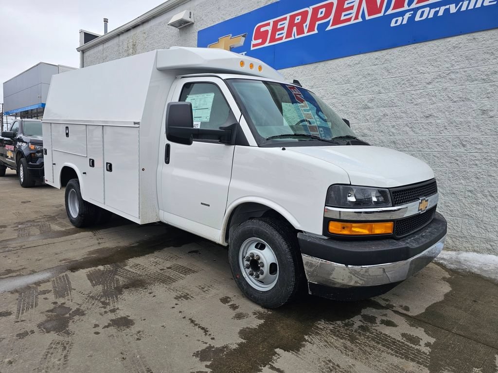 New 2025 Chevrolet Express 3500 w/ Power Convenience Package RWD image 8