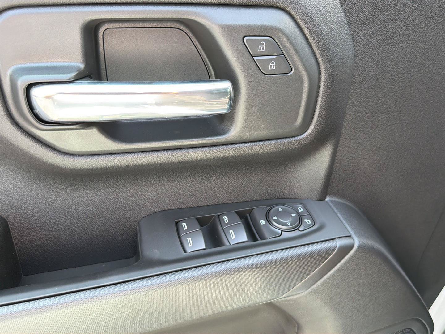 New 2026 Chevrolet Silverado 1500 Custom w/ Turbomax Blackout Package RWD image 28