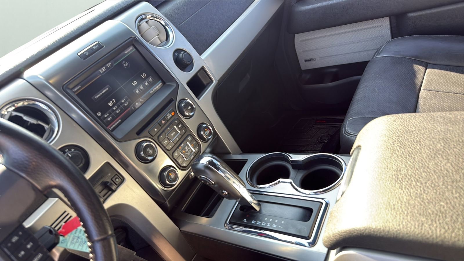 Used 2014 Ford F150 FX4 w/ Equipment Group 402A Luxury AWD/4WD image 19