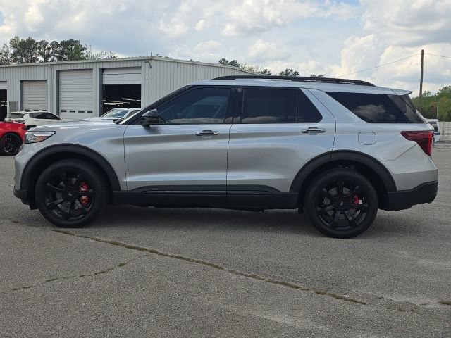 Used 2024 Ford Explorer ST w/ Equipment Group 401A AWD/4WD image 2