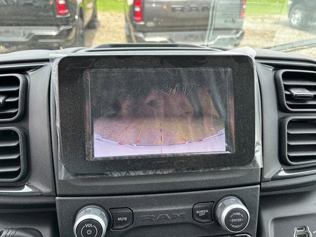 New 2024 RAM ProMaster 2500 w/ Convenience Group image 11