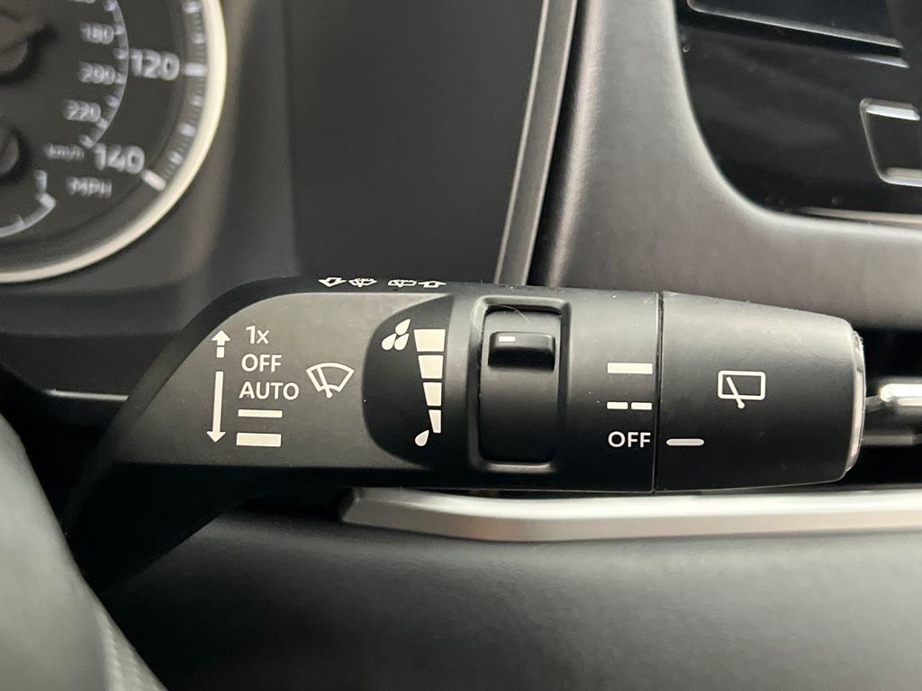 Used 2025 Mitsubishi Outlander SE AWD/4WD image 48
