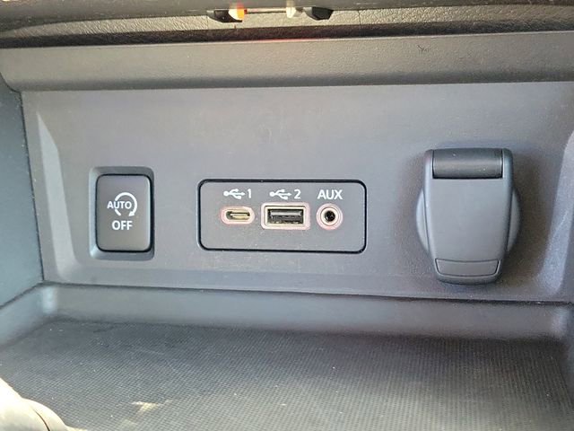 Used 2024 Nissan Sentra SV FWD image 30