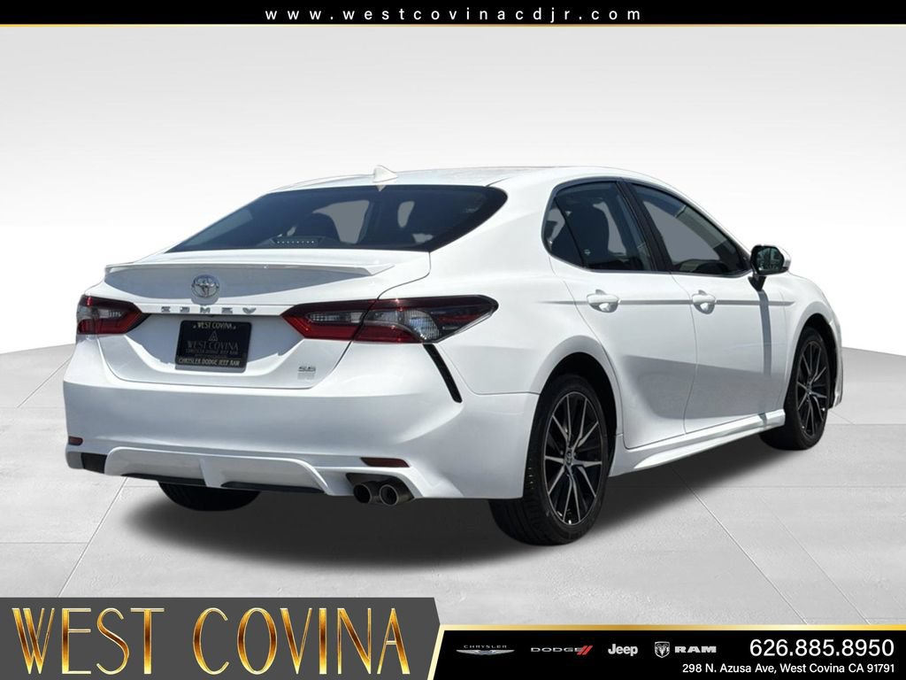 Used 2024 Toyota Camry SE FWD image 10