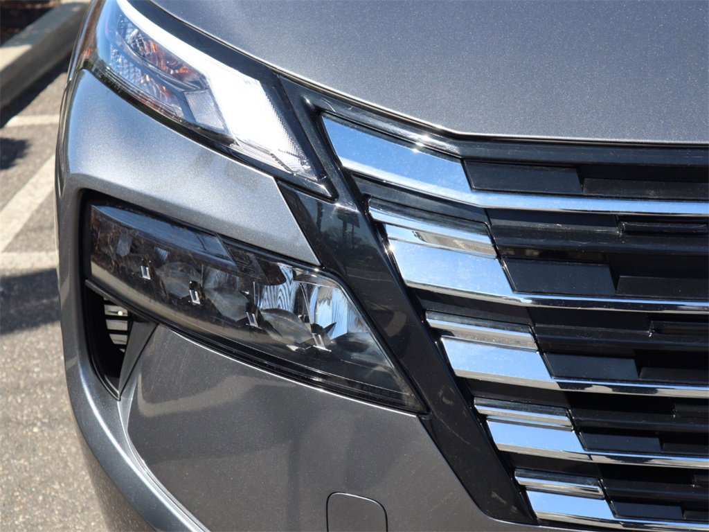 Certified 2025 Nissan Rogue SV w/ SV Premium Package image 11