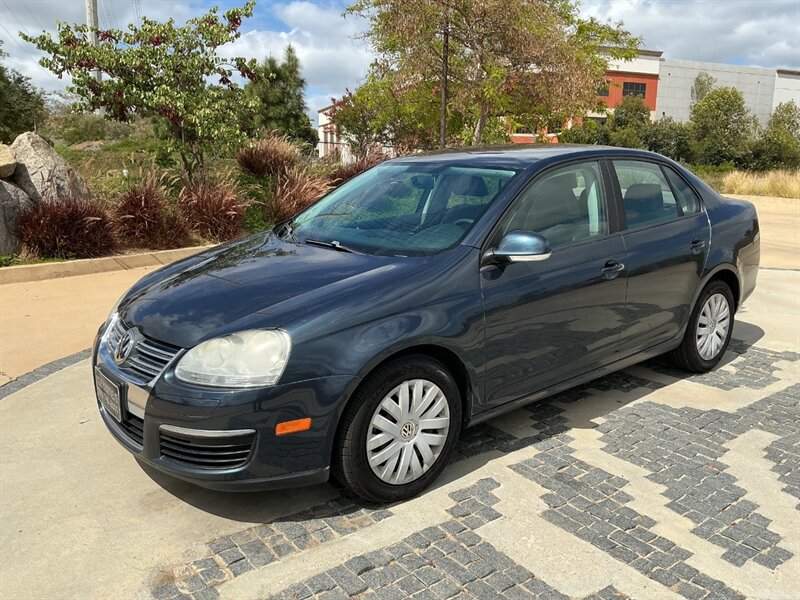 Used 2010 Volkswagen Jetta S FWD image 6