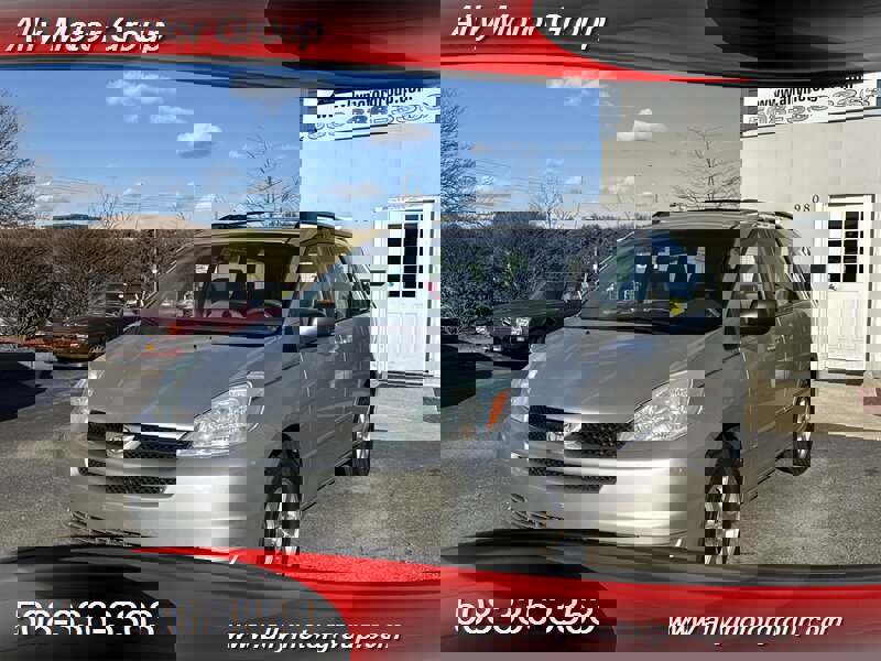 Used 2004 Toyota Sienna CE image 1