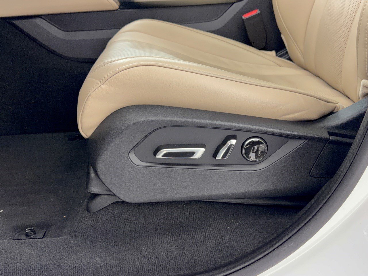 Used 2022 Acura MDX w/ Technology Package FWD image 16