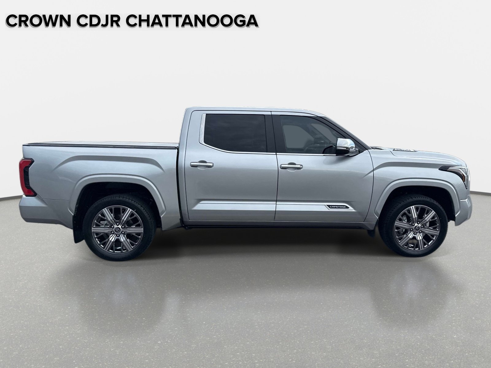 Used 2024 Toyota Tundra Capstone AWD/4WD image 4