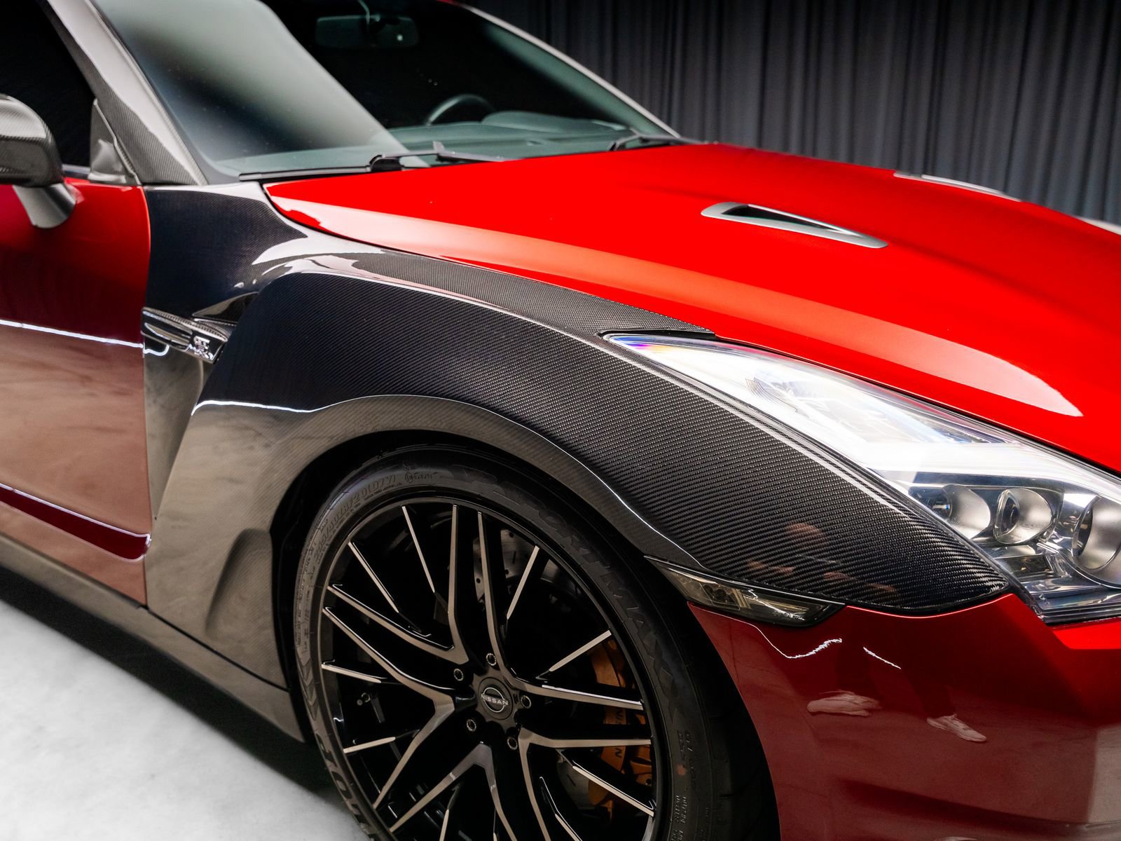 Used 2014 Nissan GT-R Premium AWD/4WD image 19