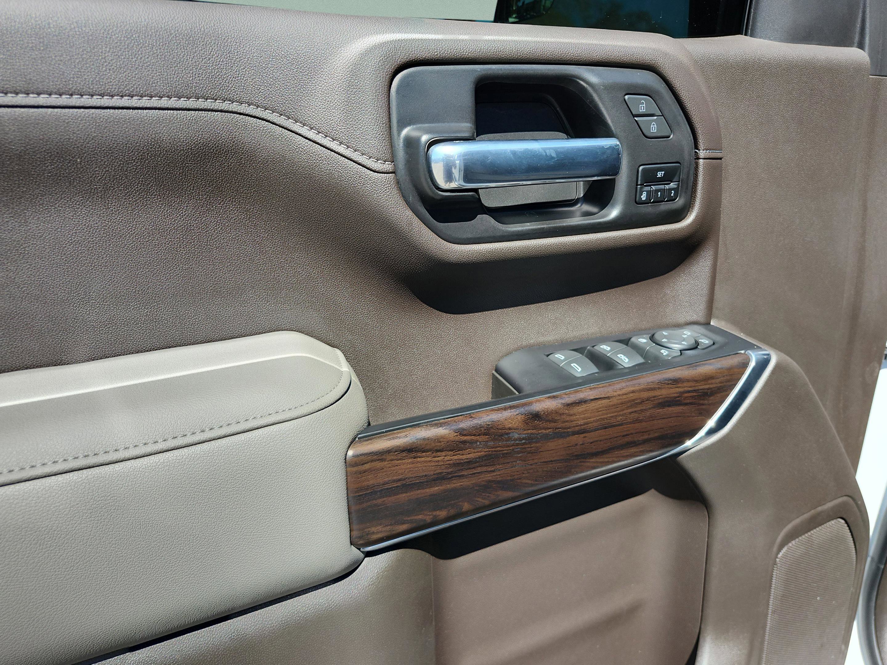 Used 2021 GMC Sierra 1500 SLT w/ SLT Premium Package AWD/4WD image 15