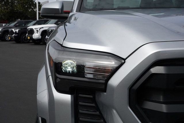 New 2025 Toyota Tacoma SR5 image 6