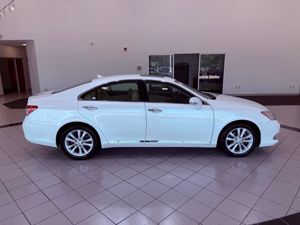 Used 2010 Lexus ES 350 w/ Preferred Accessory Package FWD image 14