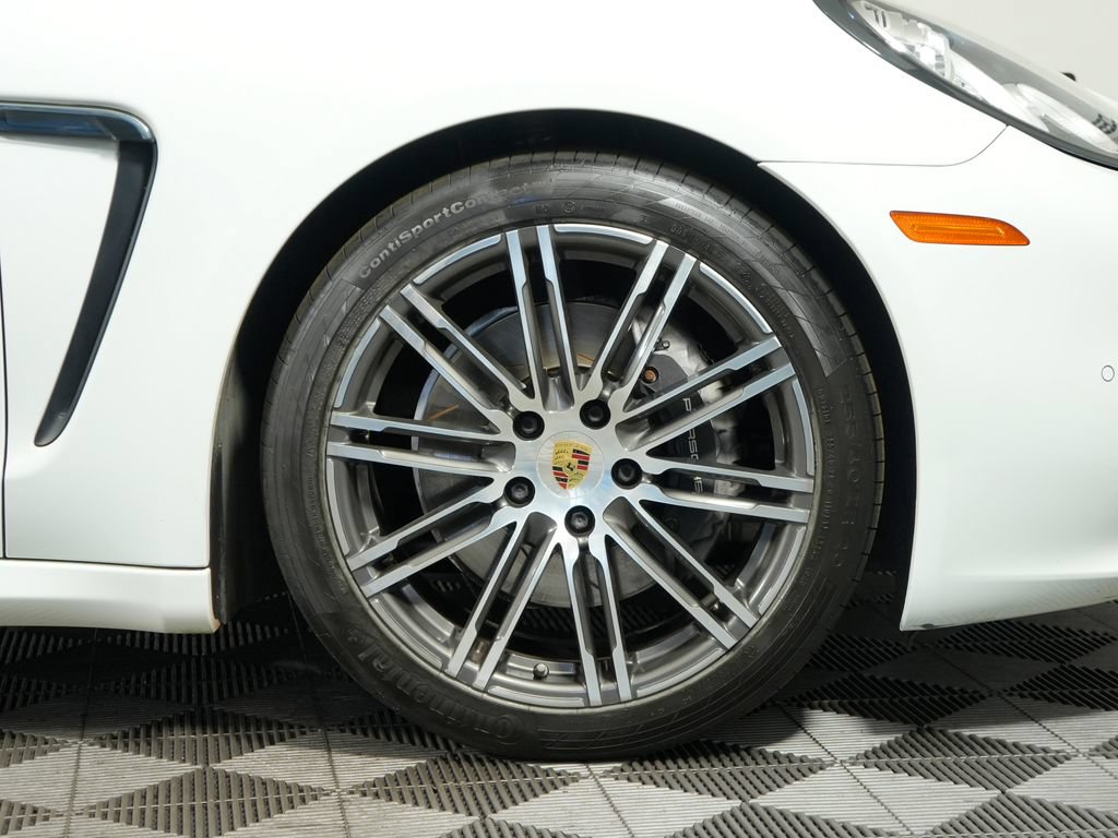 Certified 2016 Porsche Panamera Edition RWD image 16