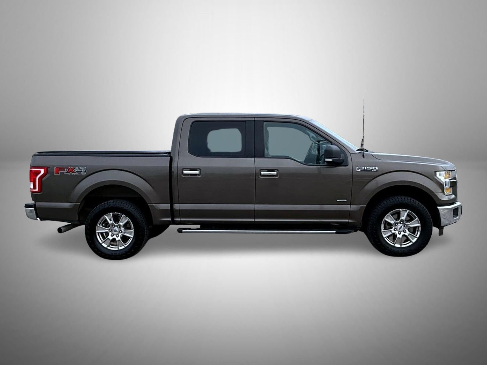 Used 2016 Ford F150 XLT w/ Equipment Group 301A Mid AWD/4WD image 4