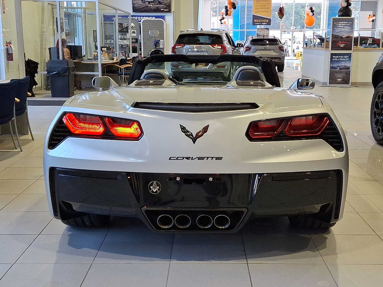 Used 2017 Chevrolet Corvette Stingray Convertible w/ 2LT Preferred Equipment Group RWD image 5