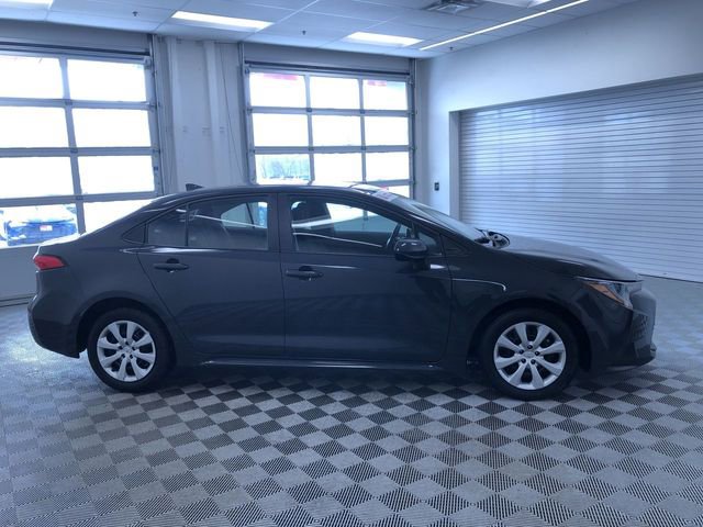 Certified 2025 Toyota Corolla LE image 34