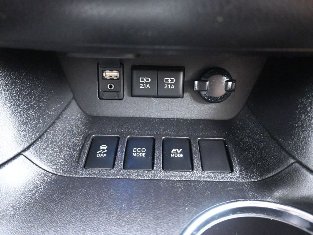Used 2017 Toyota Highlander Limited w/ Protection Package #3 image 25