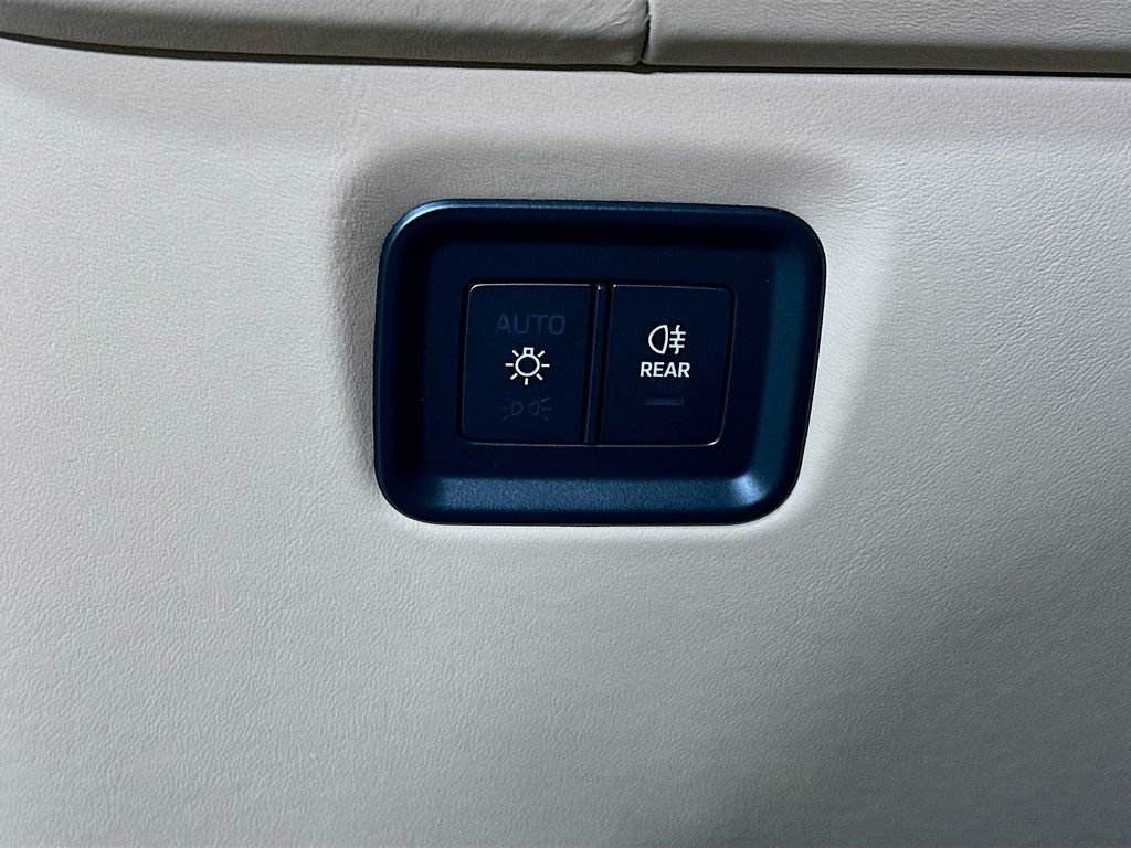 New 2026 Porsche Cayenne Coupe image 11