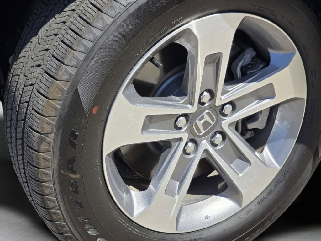 Certified 2025 Honda Pilot EX-L image 24