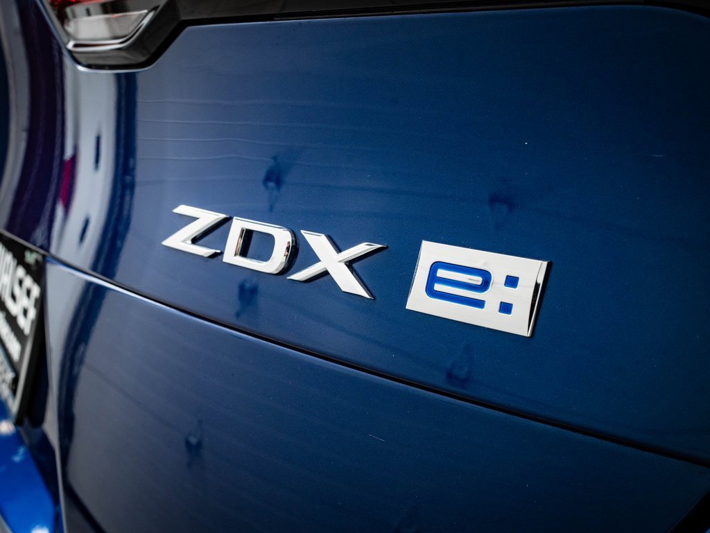 Used 2024 Acura ZDX A-Spec image 16