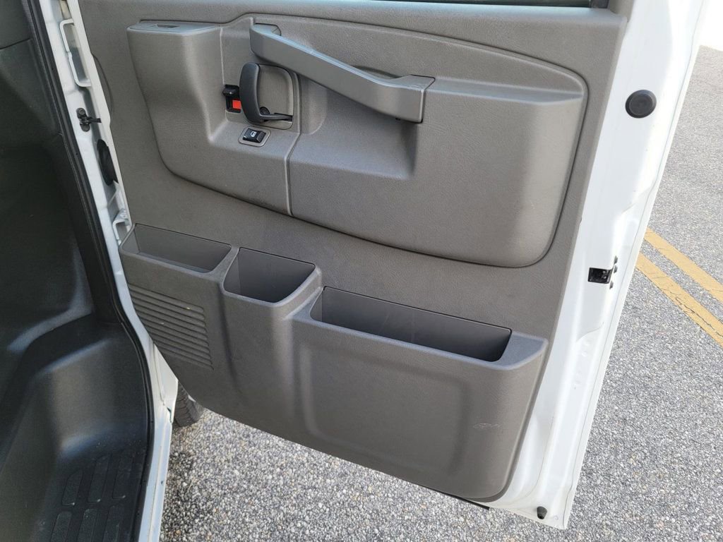 Used 2020 Chevrolet Express 2500 LS w/ Driver Convenience Package image 28