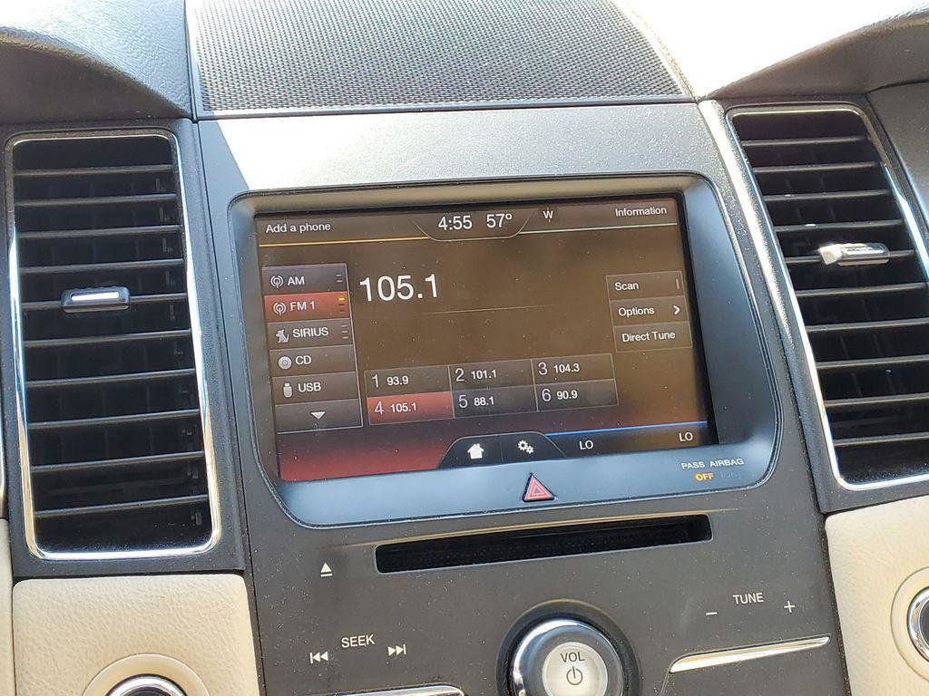 Used 2013 Ford Taurus SEL image 13