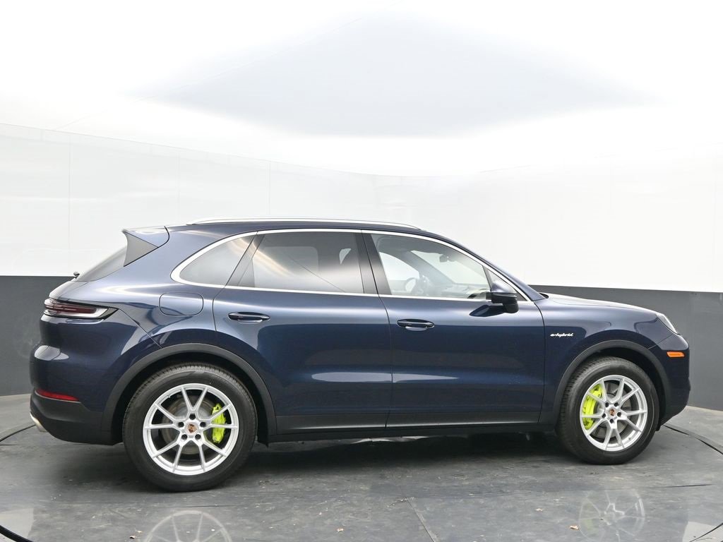 New 2025 Porsche Cayenne E-Hybrid image 10