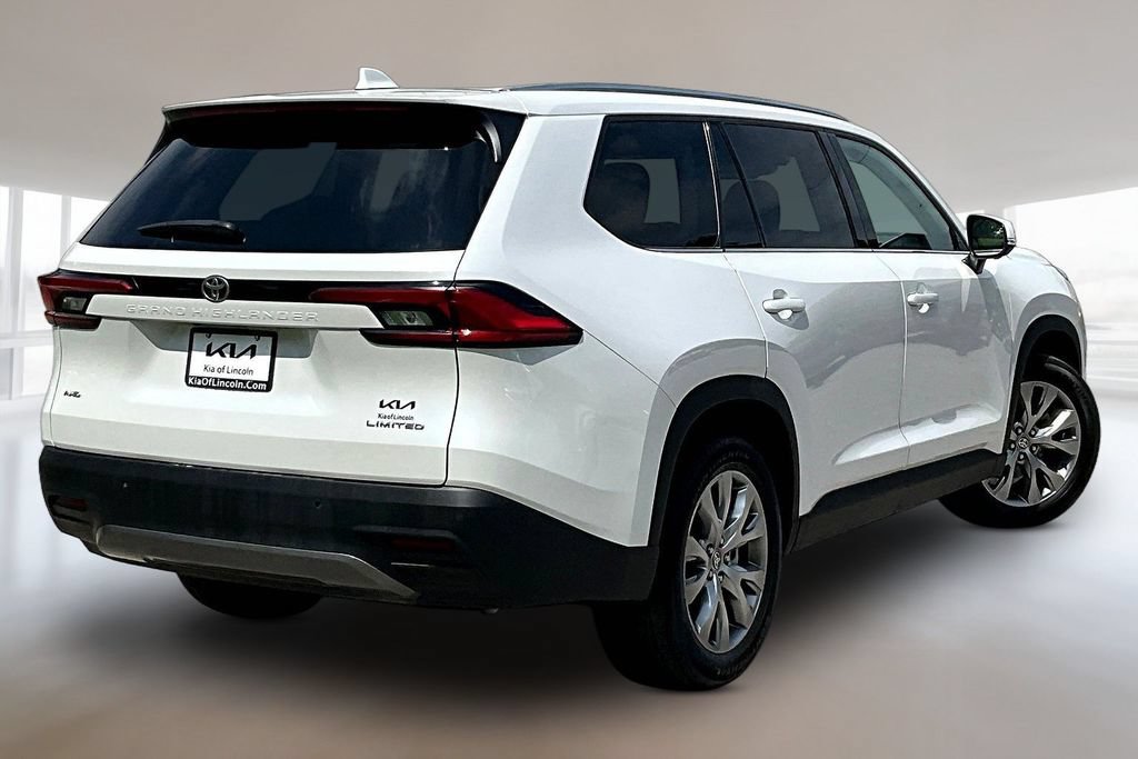 Used 2024 Toyota Grand Highlander AWD image 6