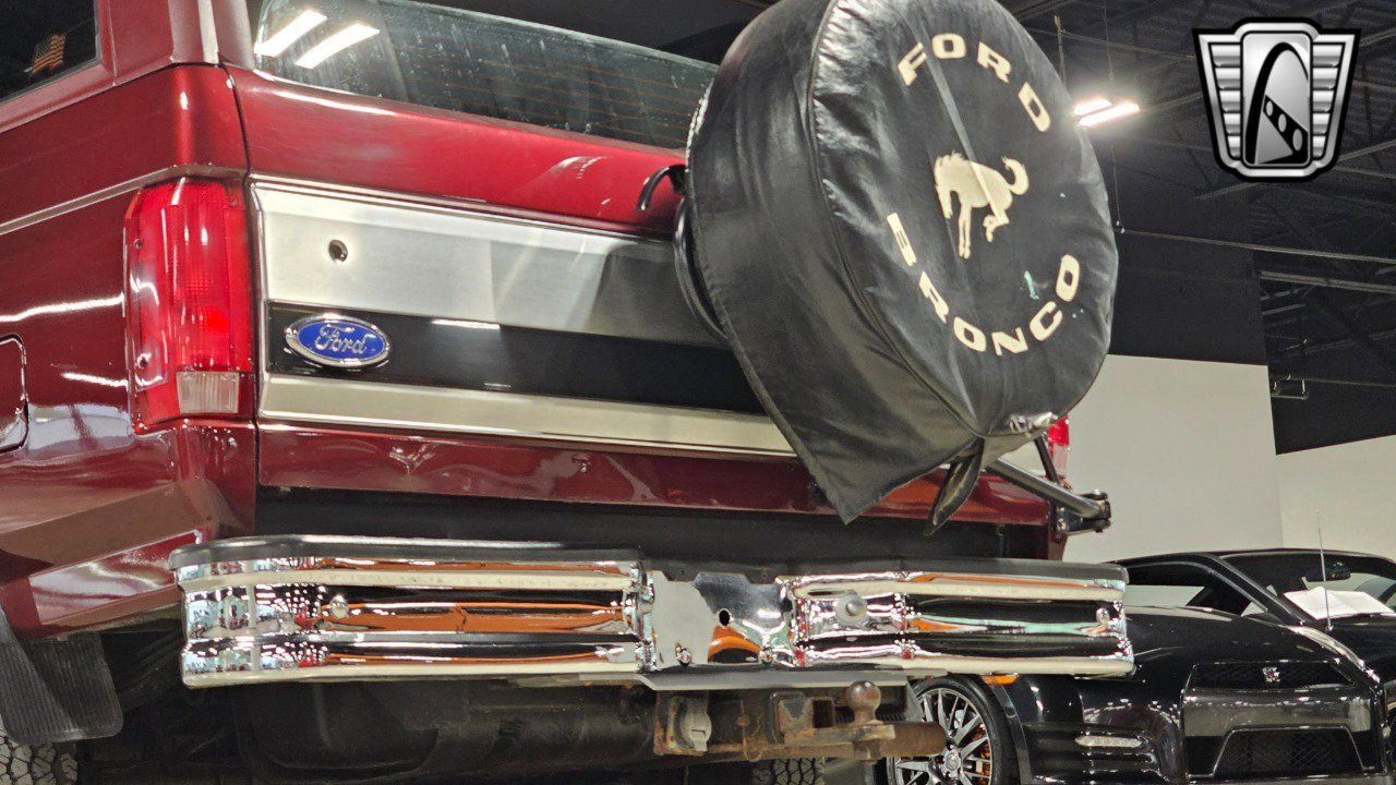 Used 1996 Ford Bronco XLT image 13